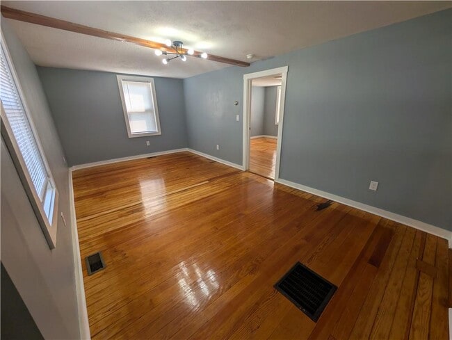 Building Photo - 57 Pleasant St