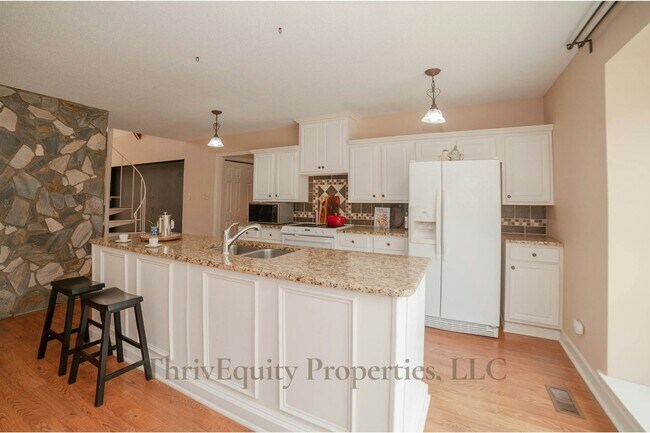 Foto del edificio - 6812 Uppingham Rd