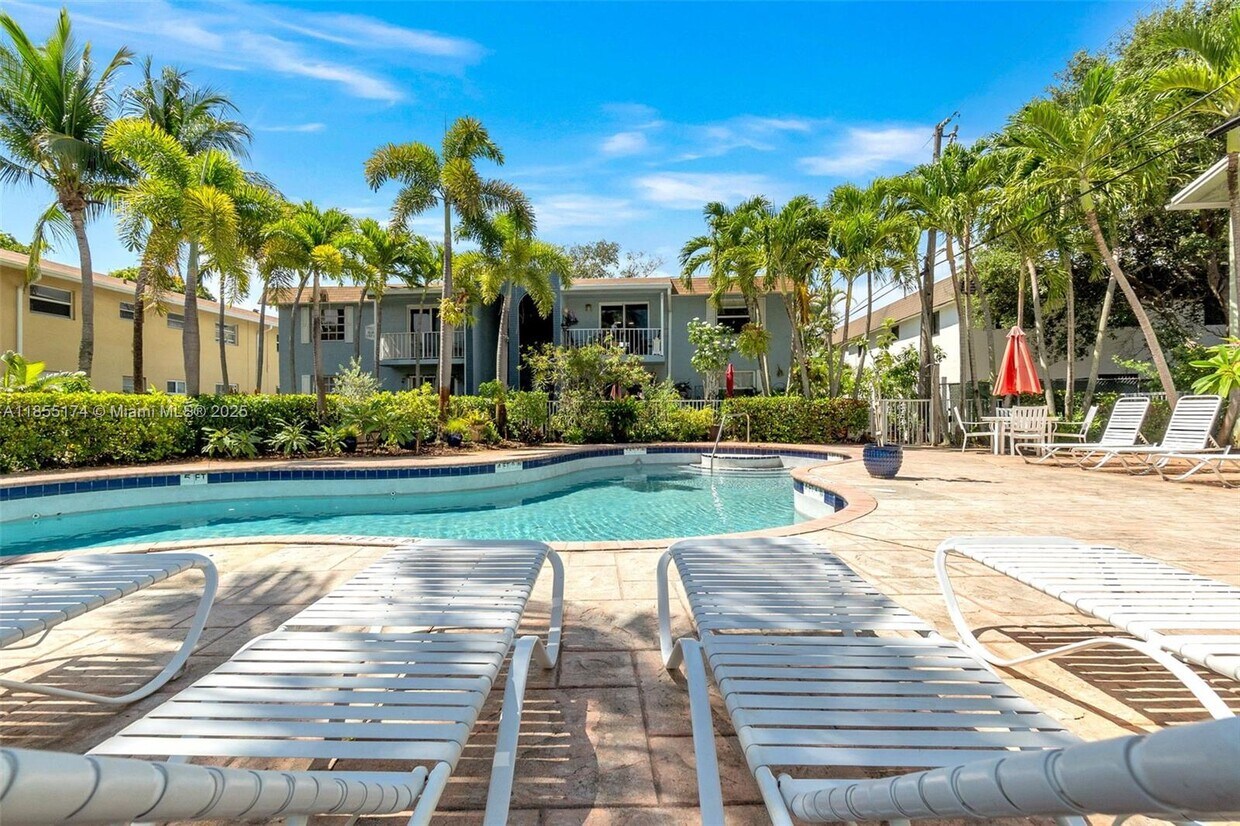 Foto principal - 2607 NE 8th Ave