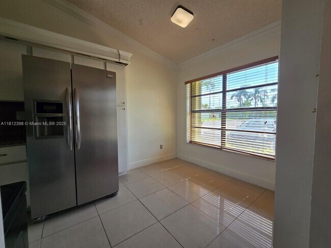 Building Photo - 1120 Parkside Green Dr