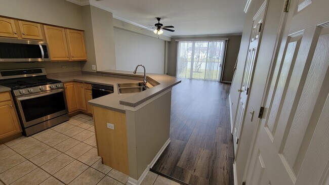 Foto del edificio - 2807 Stonewater Dr