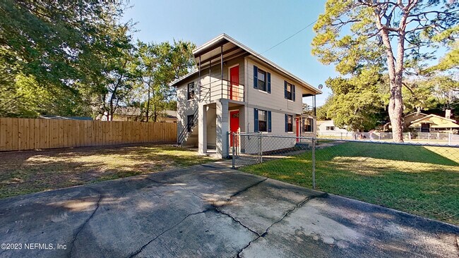 Building Photo - 504 E 64th St