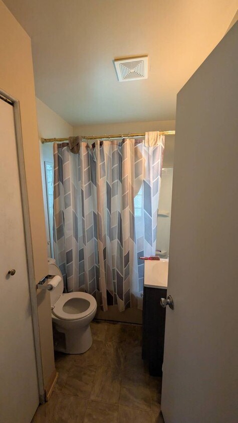 Building Photo - Charming Two-Bedroom Home in Fairfield