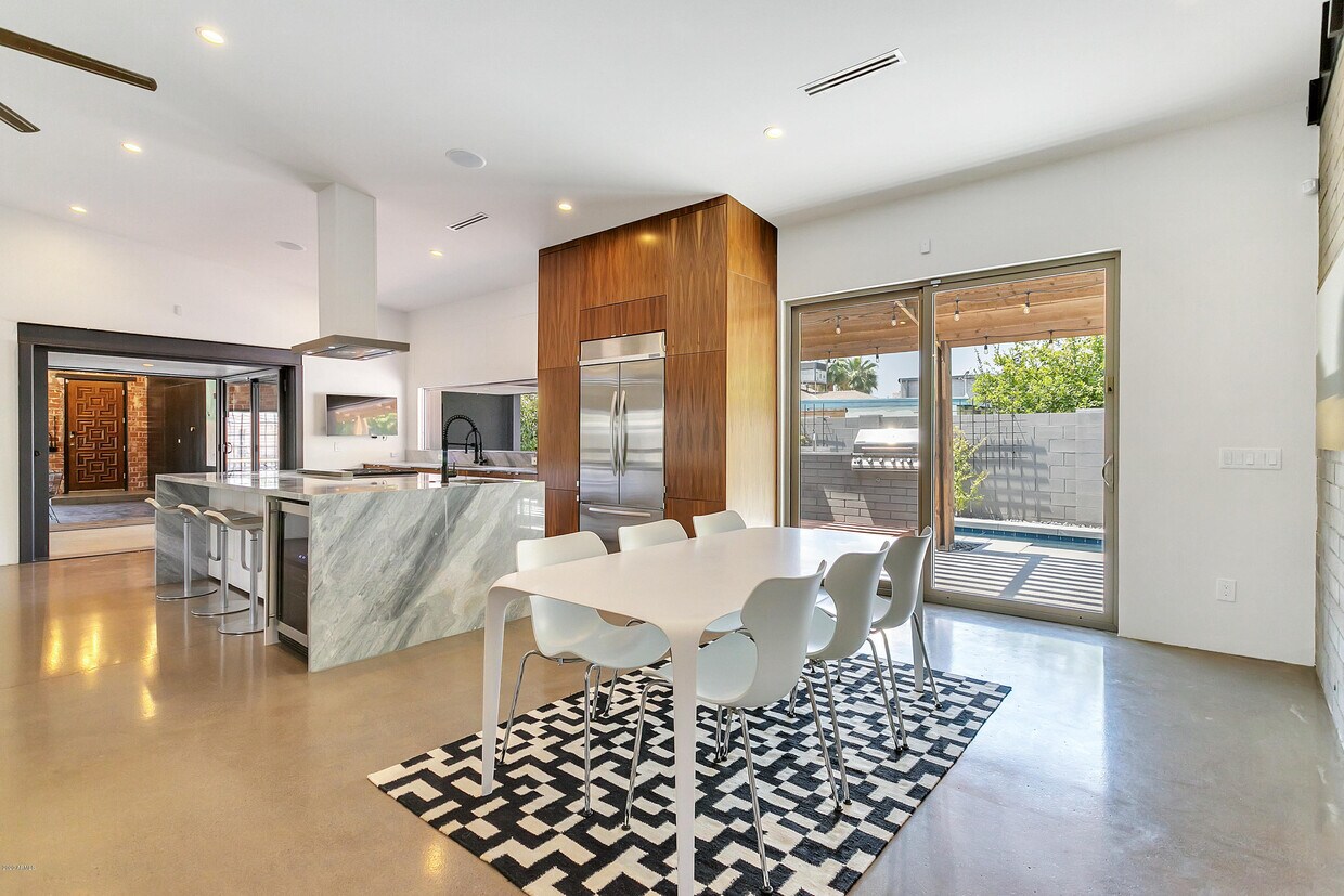 Foto principal - 642 W Coolidge St