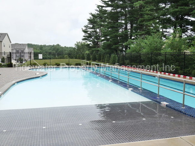 Foto del edificio - 6478 Cornwall Dr