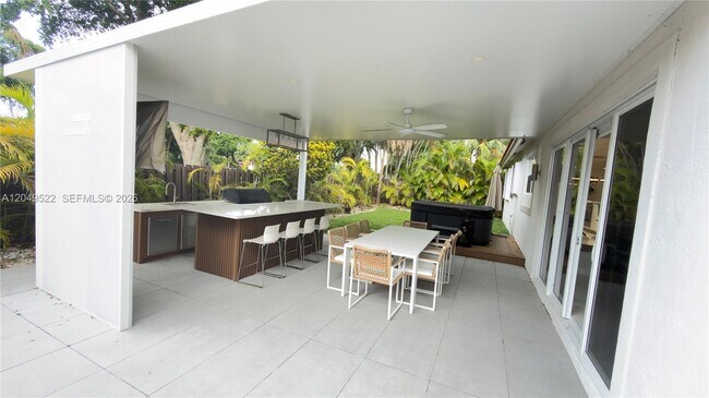 Foto del edificio - 11310 NW 61st St