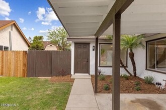 Building Photo - 5361 Hidalgo St