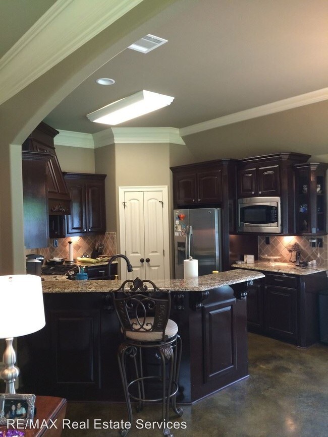 Foto del edificio - 4 br, 2 bath House - 9045 Mitcham