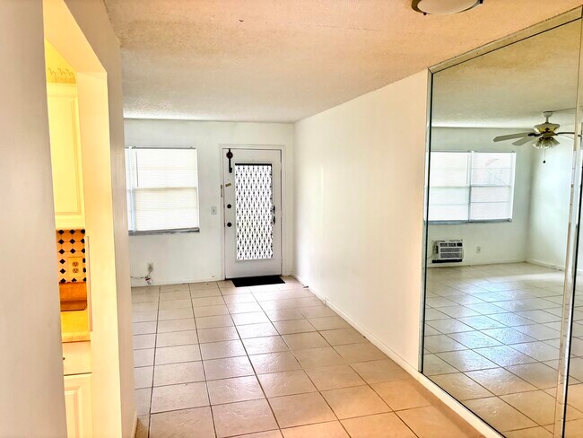 Foto del edificio - 13350 SW 1st St