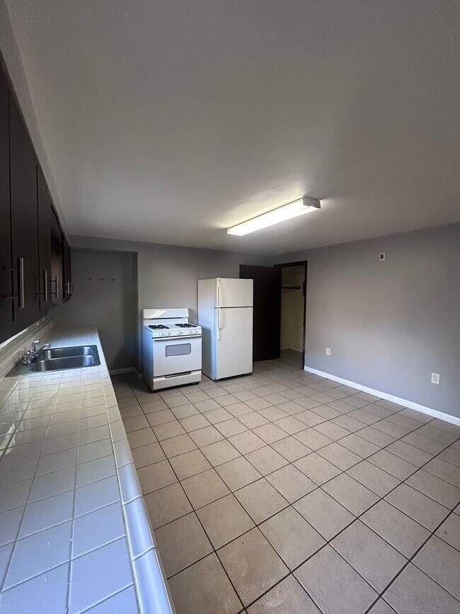 Foto del edificio - 1220-1224 Termon Ave