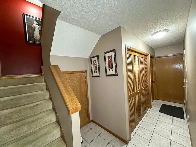 Foto del edificio - awesome 2 bedroom townhouse in blaine!
