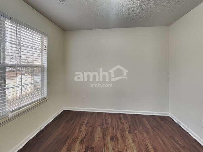 Foto del edificio - 16518 Amber Field Dr