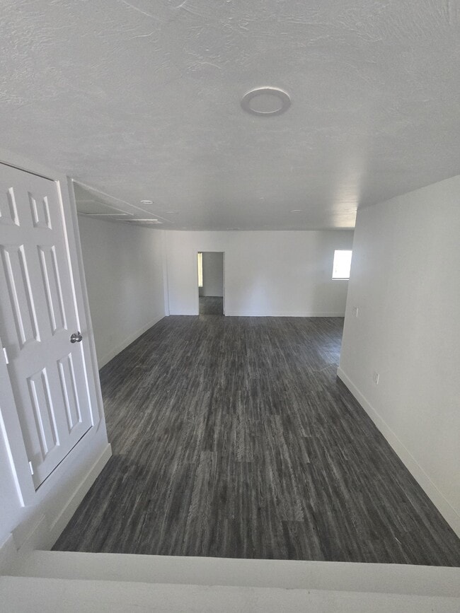 Foto del edificio - 4309 N Wall St