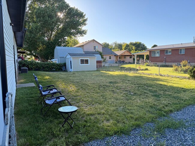 Building Photo - 594 W 2200 N