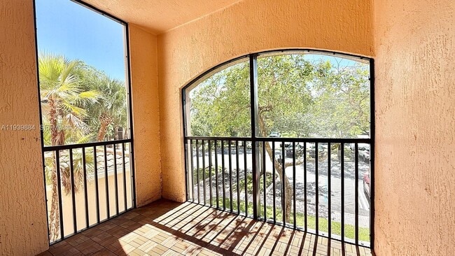 Building Photo - 2807 Veronia Dr