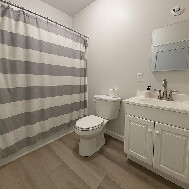 Building Photo - 512 Monastery Pl