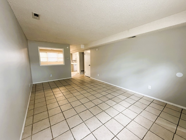 Foto del edificio - 525 N Elder St