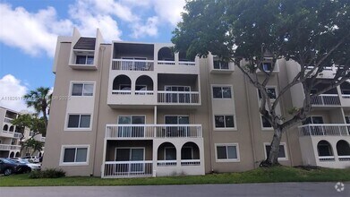 Building Photo - 7705 Camino Real