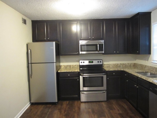 Foto del edificio - 1688 S Barnett Shoals Rd