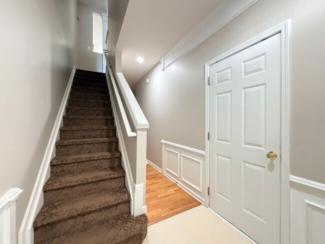 Building Photo - 1707 Zachary Brook Ln