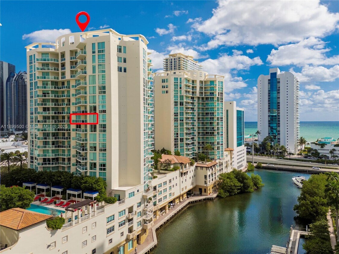 Foto principal - 200 Sunny Isles Blvd