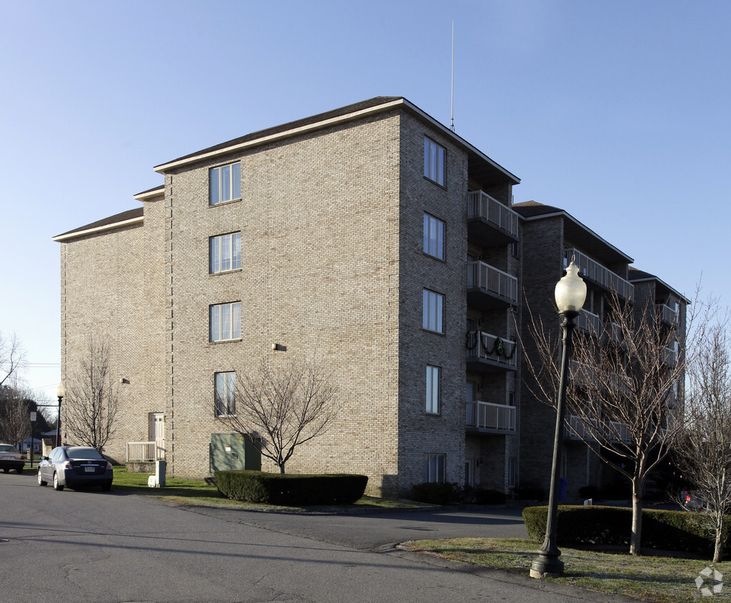 Building Photo - The Valley View Condominium