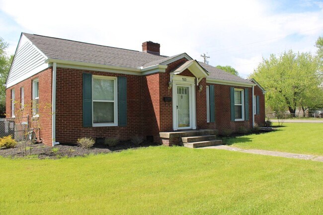 Building Photo - For Lease - 3 Bed, 1.5 Bath, 1600sqft, Sin...