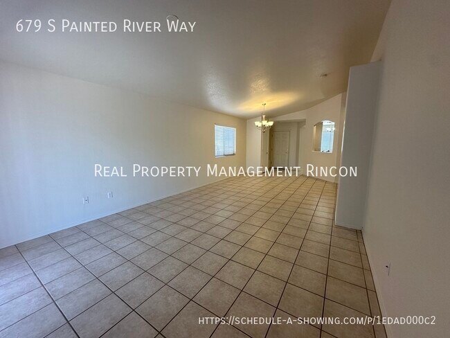 Building Photo - 679 S Painted River Way