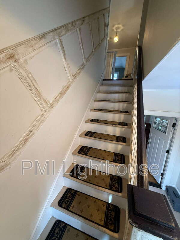 Foto del edificio - 145 Soundview Rd