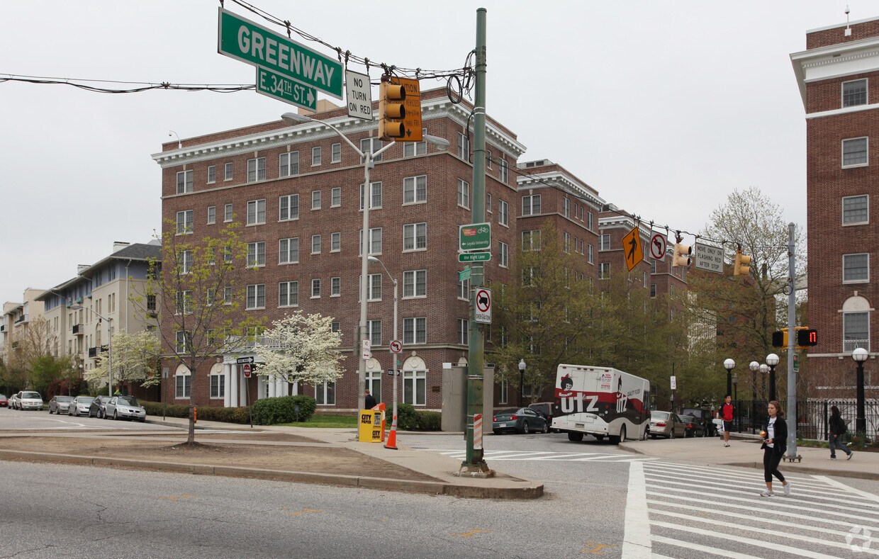Foto del edificio - McCoy Hall