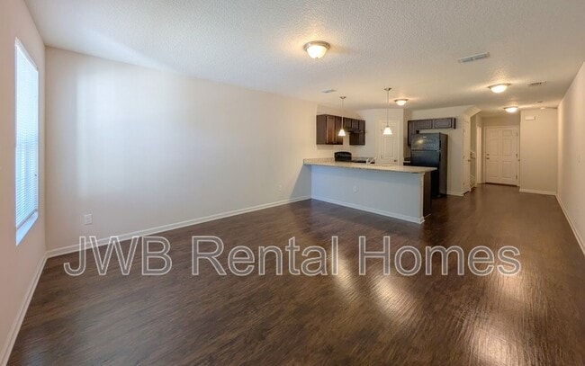 Building Photo - 8431 McGirts Village Ln