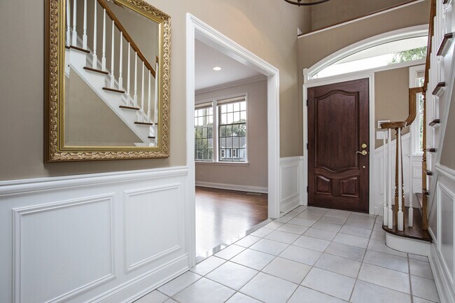 Foto del edificio - 423 English Pl