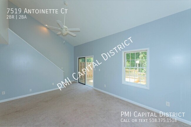 Building Photo - Beautiful 2BR / 2BA Townhouse w/ Attached ...