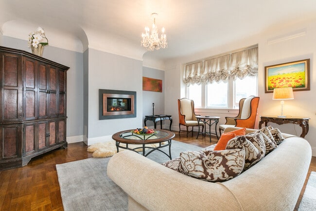 Photo - 2261 Union St Apartment