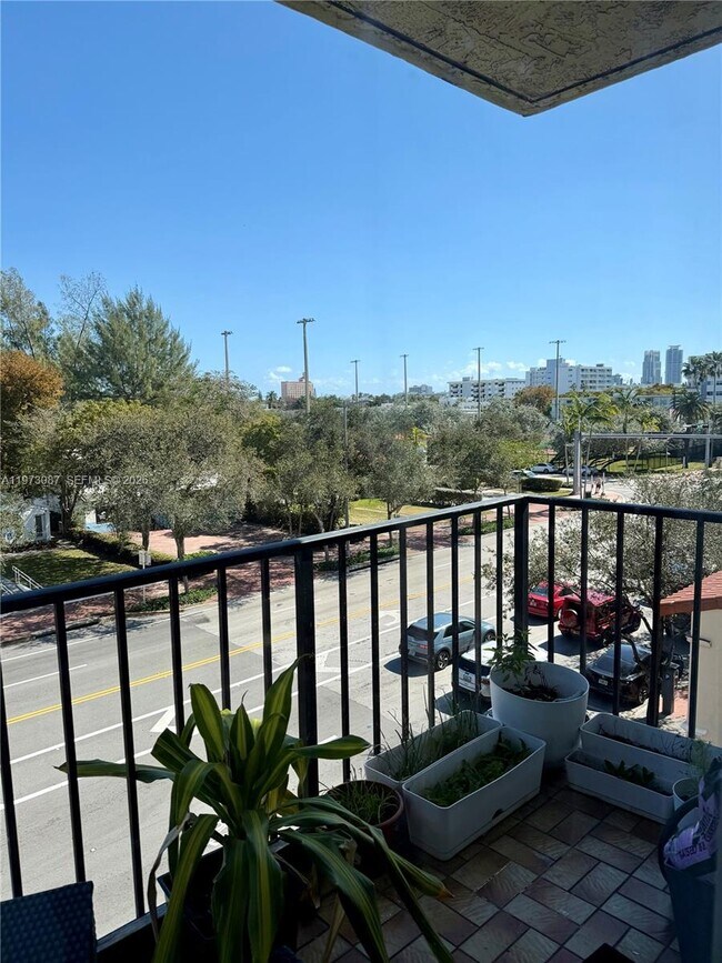 Foto del edificio - 1236 Alton Rd