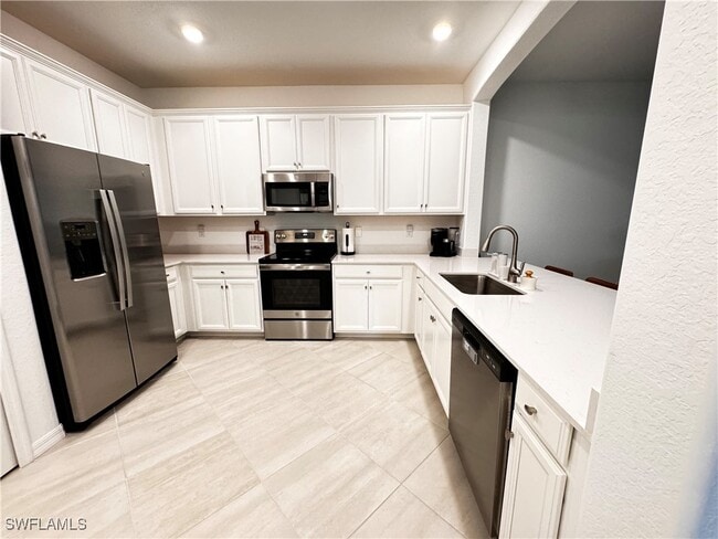 Foto del edificio - 2084 Wellington St