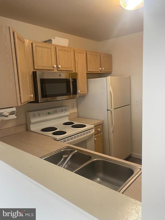 Foto del edificio - 40 Courtyard Dr