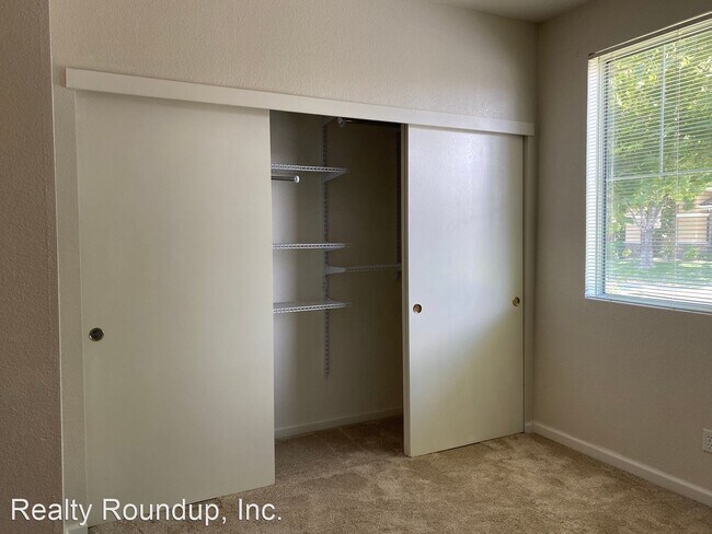 Foto del edificio - 3 br, 2 bath House - 9474 Windrift Ln