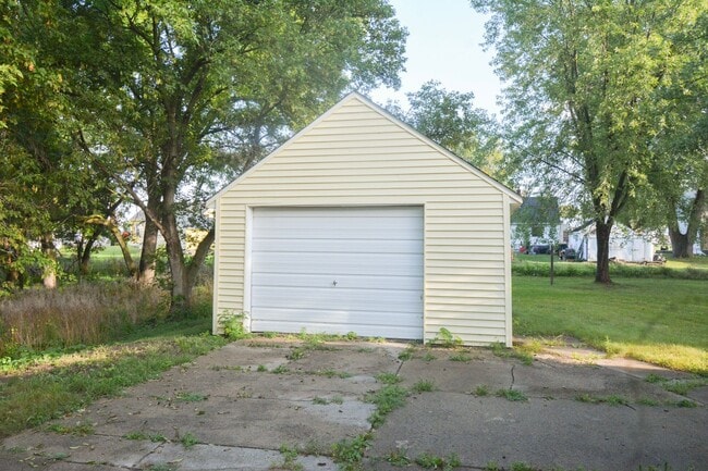 Foto del edificio - Cute 2br Home with Large Private Yard For ...