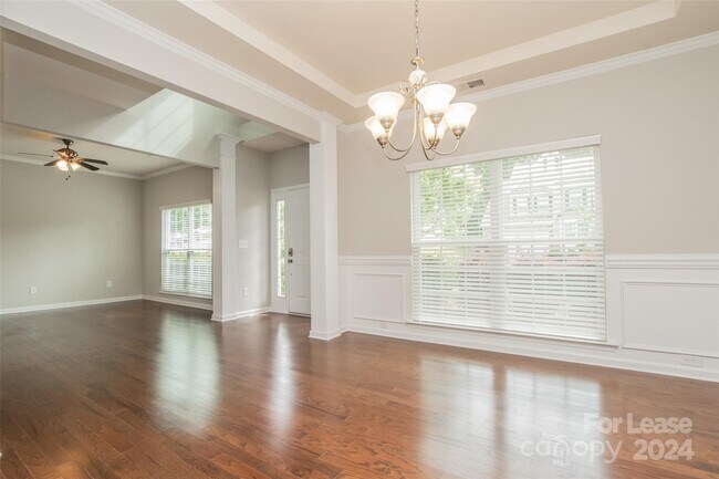 Foto del edificio - 3007 Ainsley Ln