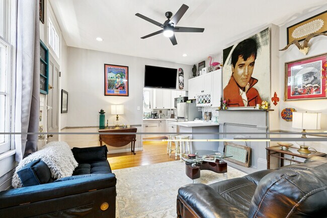 Foto del edificio - 922 Elysian Fields Ave