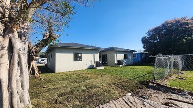 Building Photo - 8048 NW 14th Ct