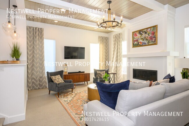 Building Photo - Newer 4-bed Townhome in South Jordan