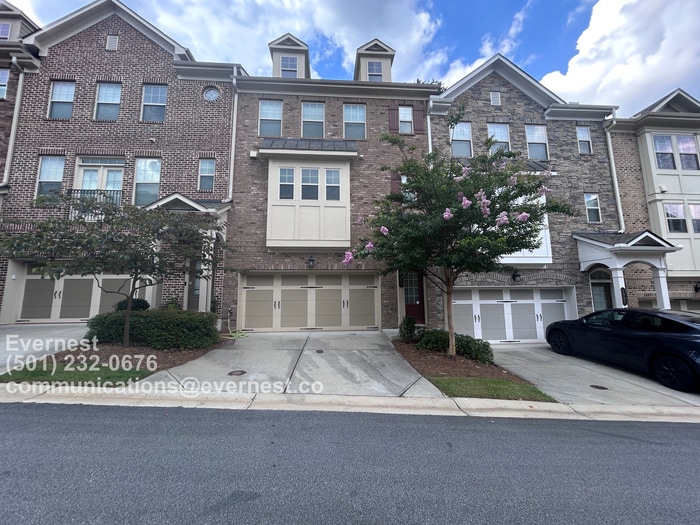 Primary Photo - 1363 Harris Way S