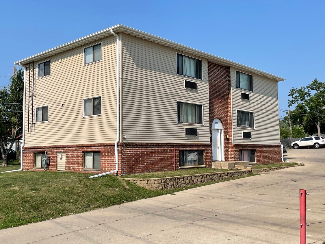 Foto principal - 3308 Oakland Rd NE