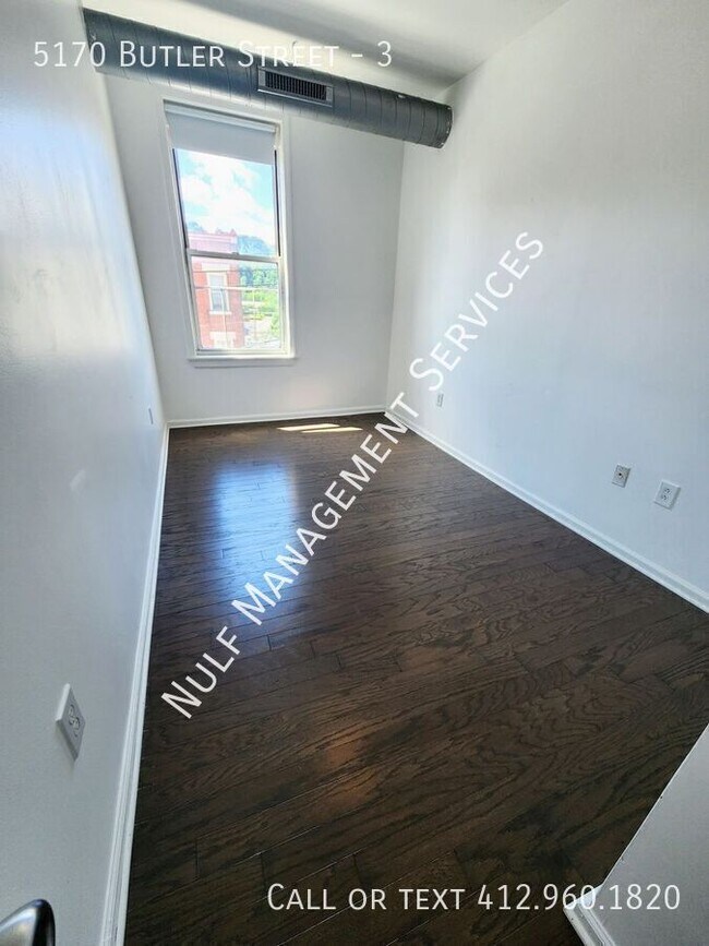 Foto del edificio - 5170 Butler St