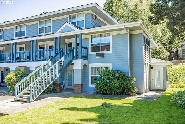 Foto del edificio - Downtown Condo in Hood River | 1 Bedroom 2...