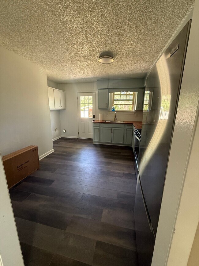 Foto del edificio - 4520 Brooke Valley Dr