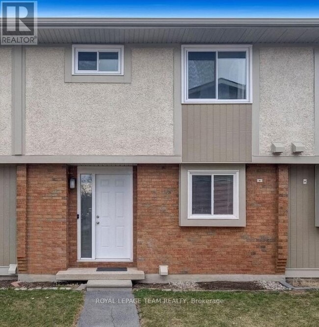Building Photo - 445 Moodie Dr