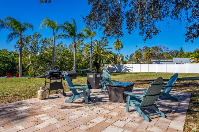BBQ Area - 10814 Navajo Dr, St Petersburg, FL 33708